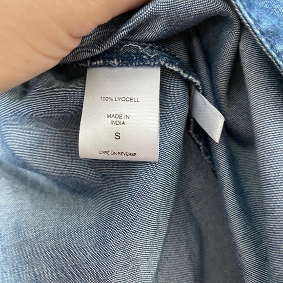 NWT New York & Company Split Back Graphic Blouse in Indigo Blue Size Small - Picture 9 of 13